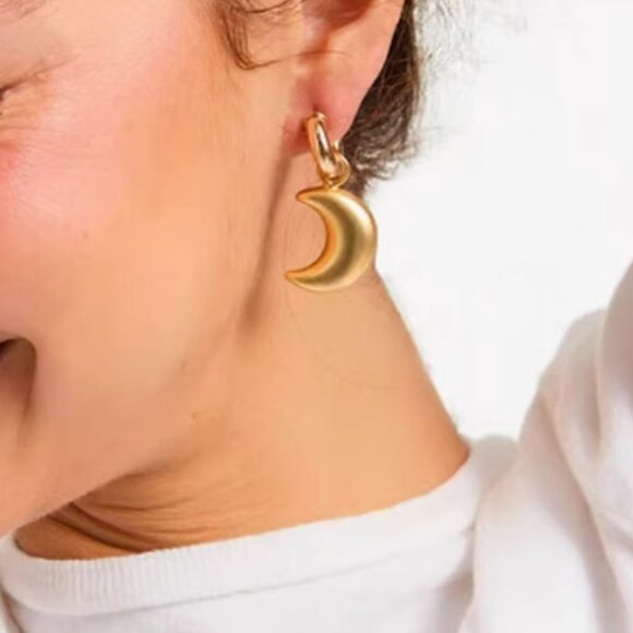 Roxanne Assoulin La Lune Drop Earrings Gold - Picture 1 of 3